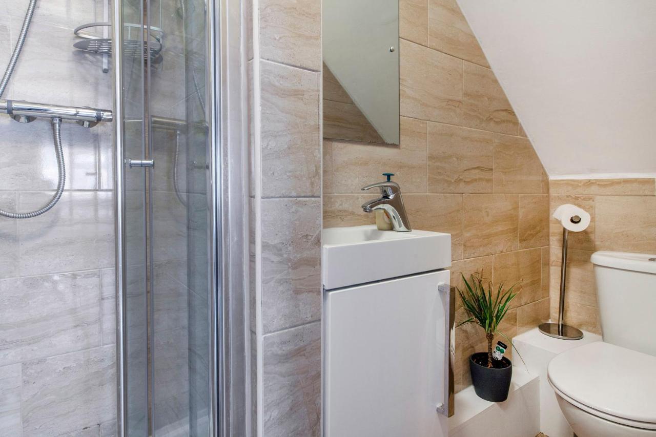 Th Serviced Apartment London Northolt  Εξωτερικό φωτογραφία